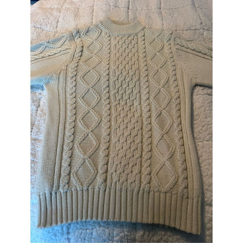 ‎Vintage cable knit sweater